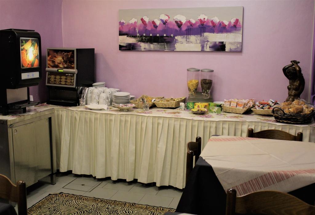 Hotel Midi Риччоне Экстерьер фото
